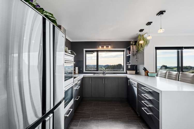 169 King Road Inglewood_5