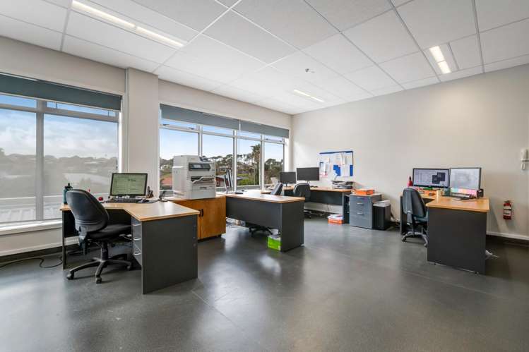 938 Whangaparaoa Road Manly_12