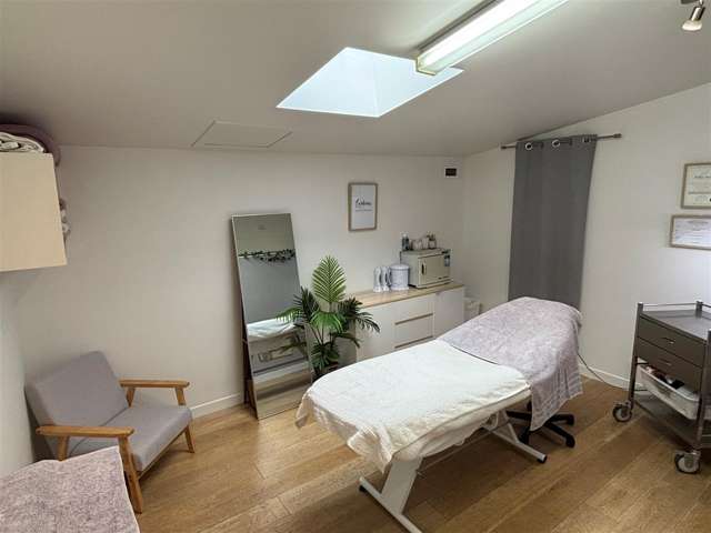 Unit 1, 601 Te Rapa Road Te Rapa_3