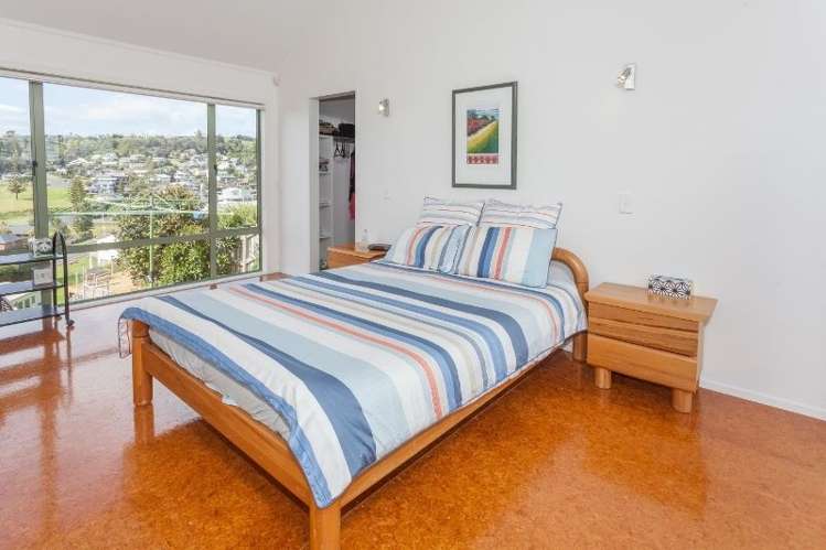 127 Bambury Place Onemana_11