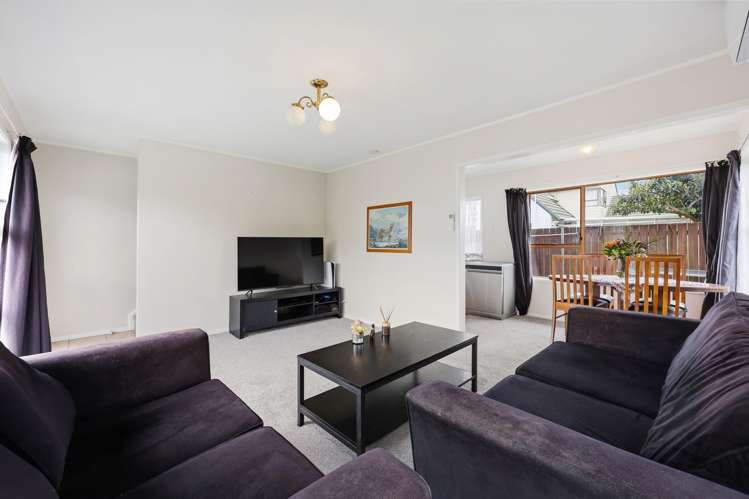 2/23 Butley Drive Farm Cove_5
