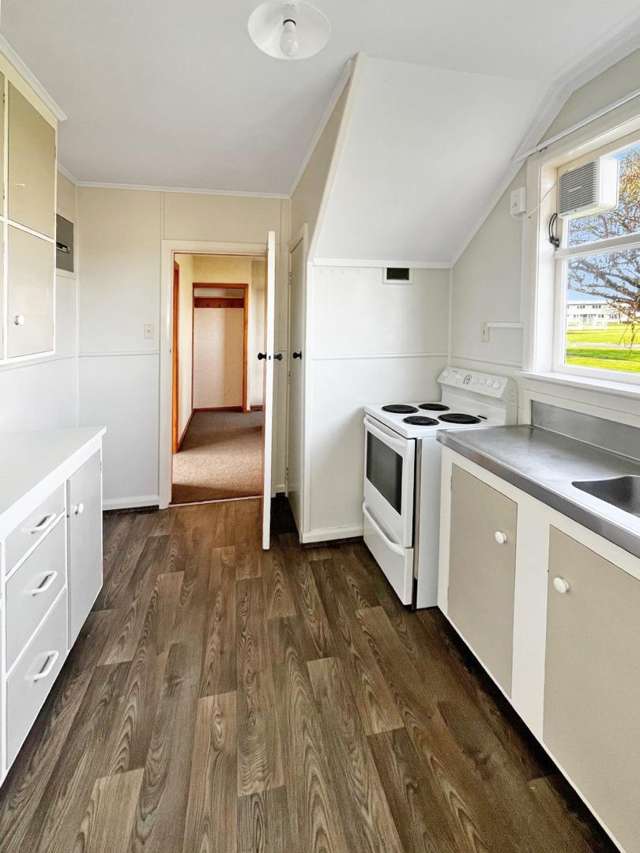 52 Devon Crescent 10985_1