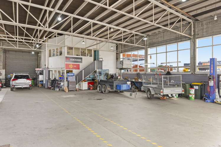 309-311 Oxford Street Levin_25