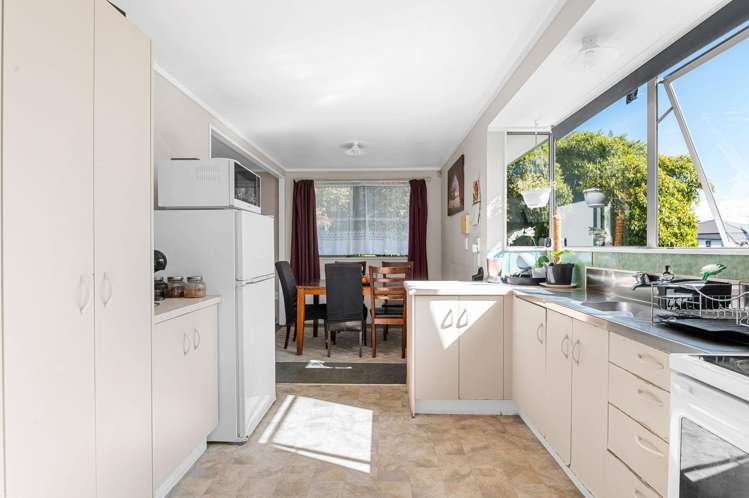 46a Kahikatea Drive Melville_3