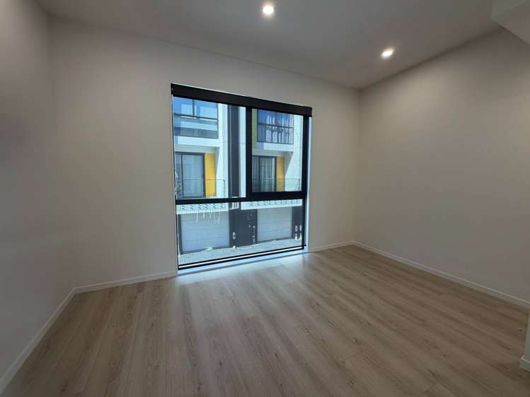1/18 Hetherington Road Ranui_6