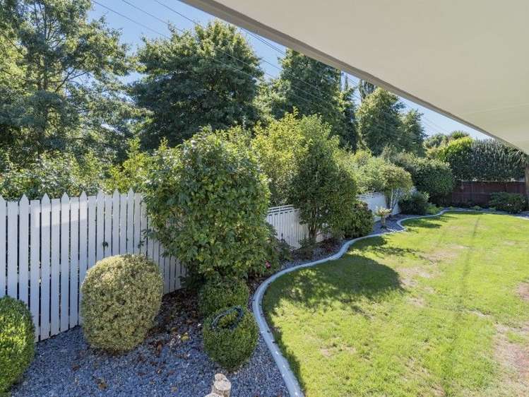 9 Byron Place Stoke_16