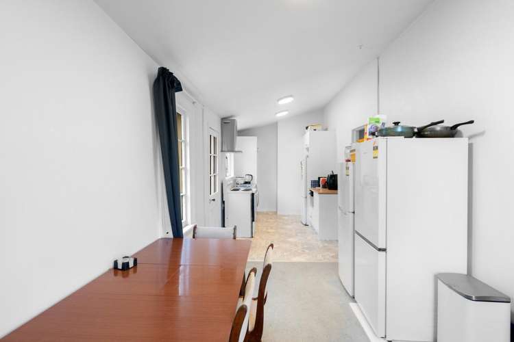 3 Bishops Road Dunedin Central_2