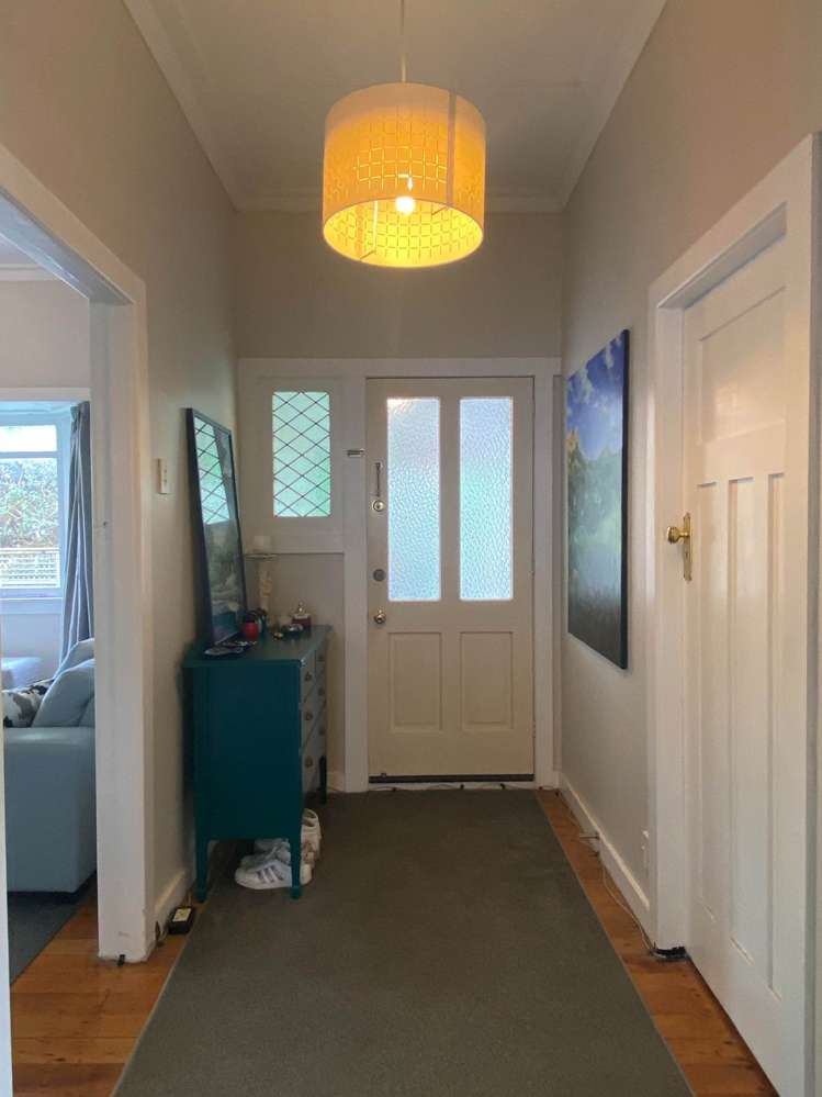 1 Pine Street Mount Eden_2