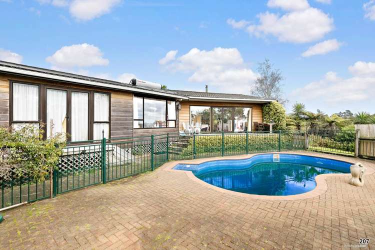 207 Golf Road Titirangi_4