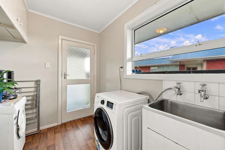 34 Wychwood Crescent Bishopdale_12