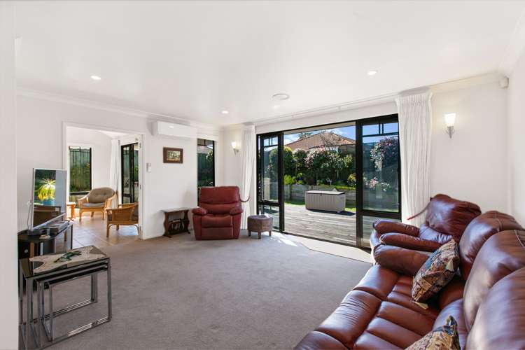 6 Stewart Gibson Place Manurewa_23