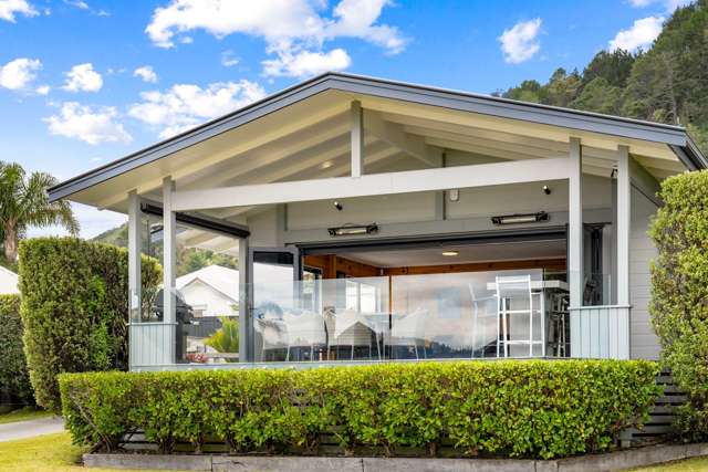 Entertaining Envy with Alfresco Living!