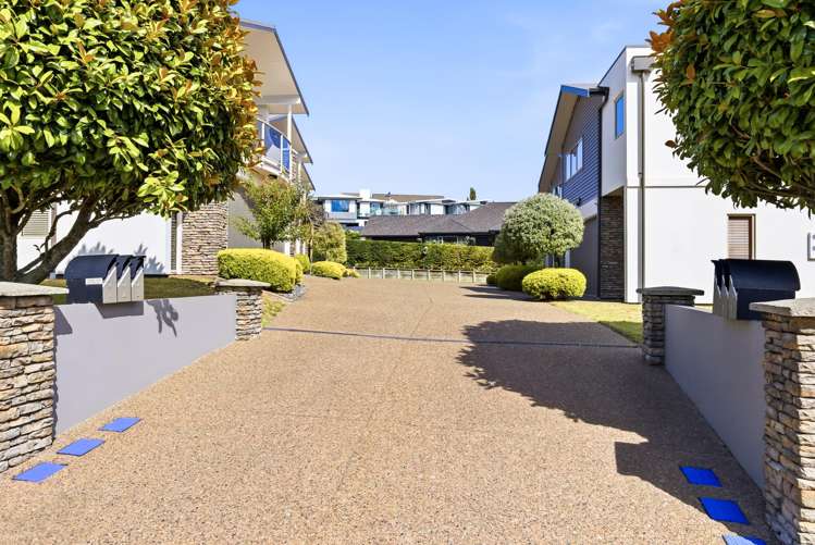 2/17 Tremaine Avenue Two Mile Bay_18