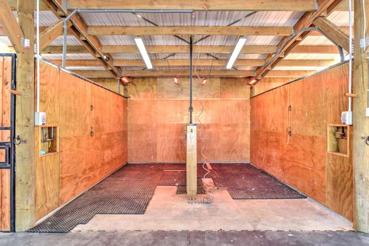 741 Waimea Valley Road Mandeville_38