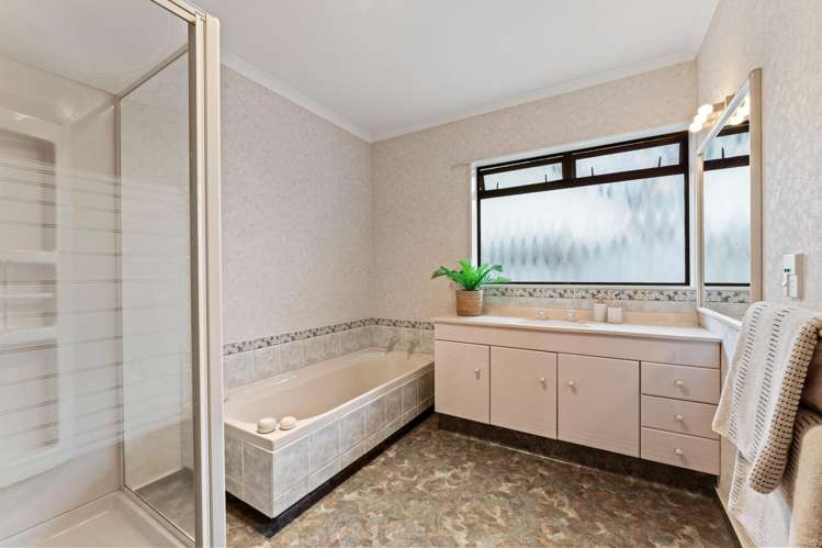 11 Rosebank Avenue Kelvin Grove_13