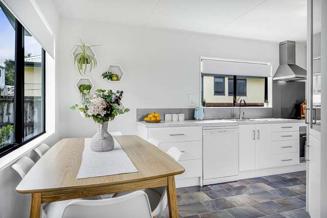 6a Gibson Road Dinsdale_4