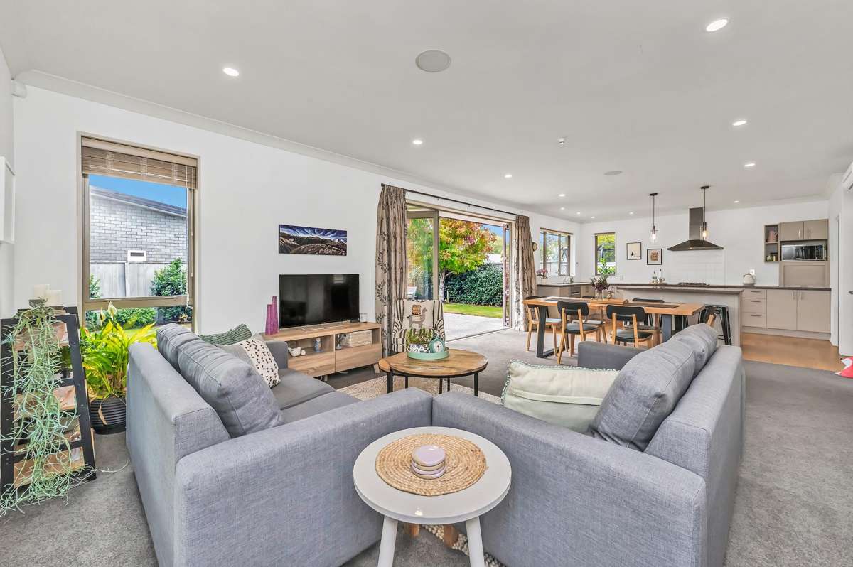 18 Perthshire Crescent_5