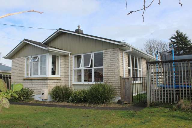 3 Bedroom Brick Home for Rent - Te Awamutu