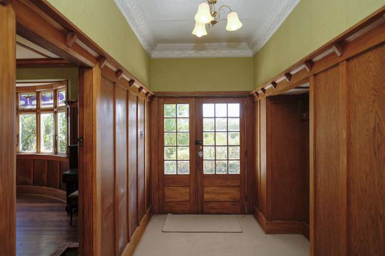 2 Maine Street Dannevirke_12