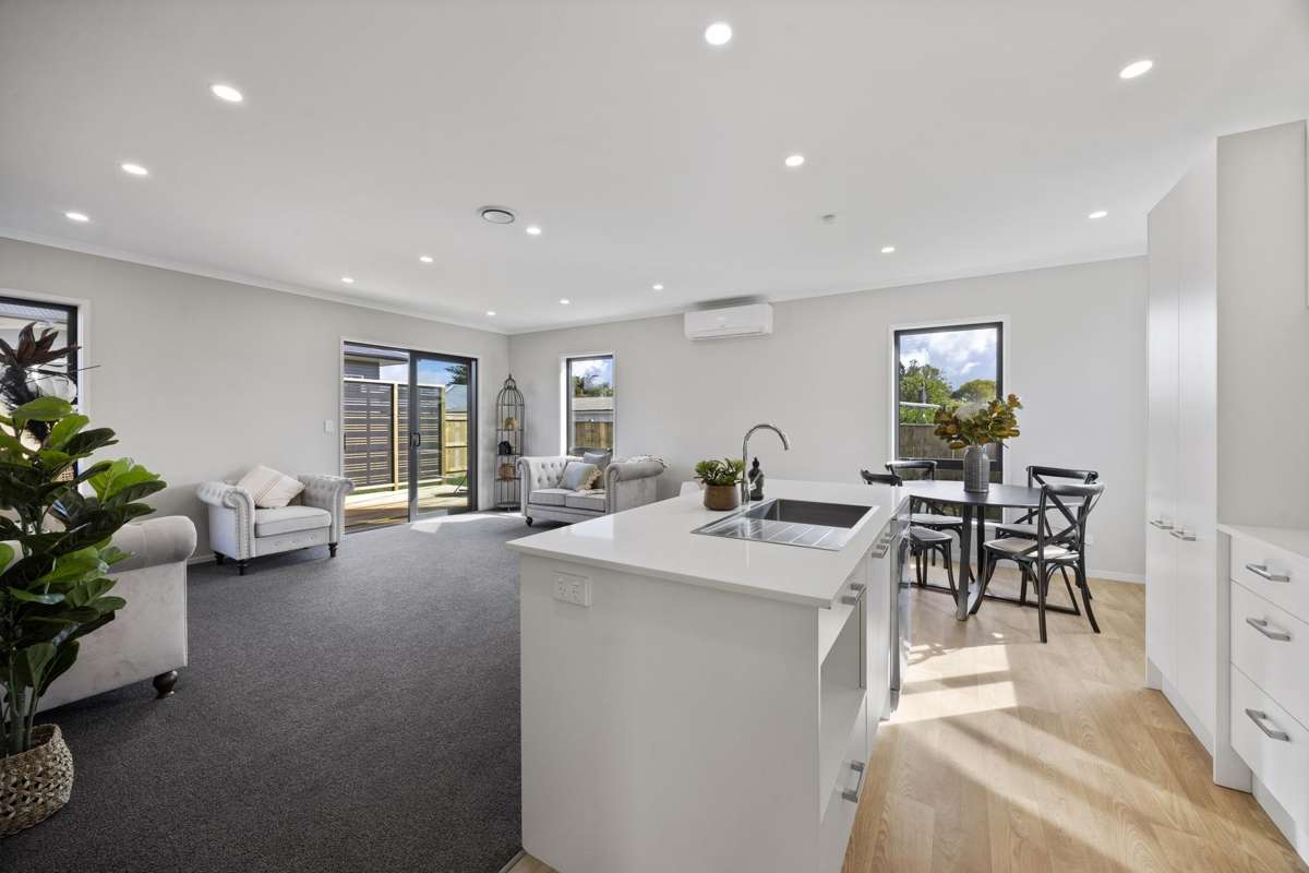 2/39 Maire Street_3