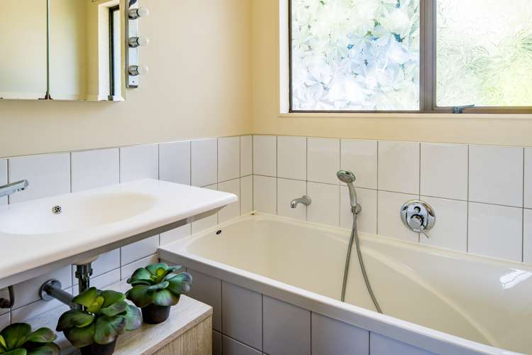 16 Trispen Place Camborne_11