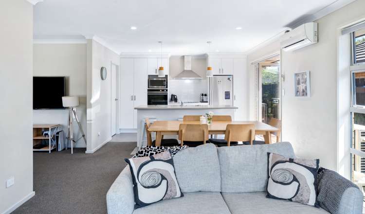 3 Darnika Way Patumahoe_11