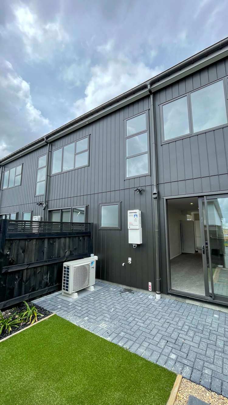 78 Manarini Road Westgate_18