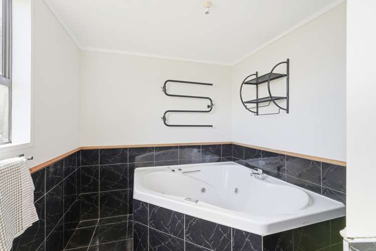 8 Ash Place Aramoho_15