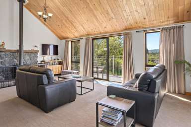 3 Thomas Hanmer Drive_3