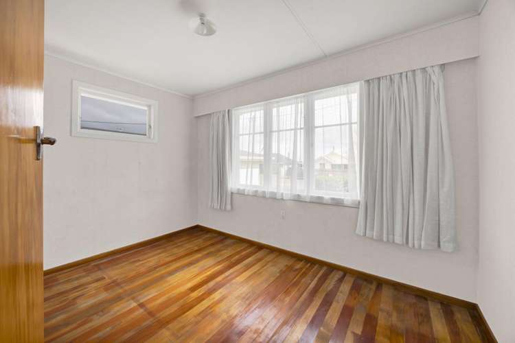 15 Whitcombe Road Opunake_12