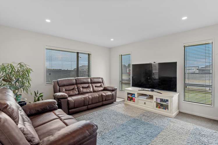 17 Owen Drive Darfield_10