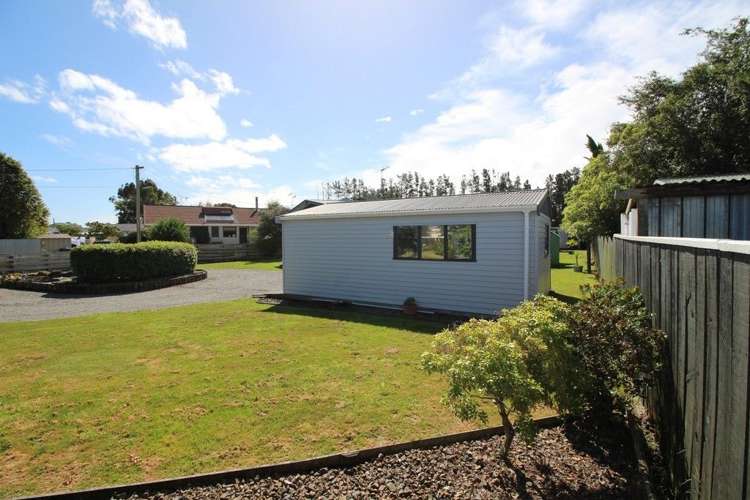 16a Flower Street Bulls_38