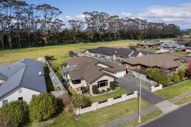 15 Longmynd Drive Katikati_2