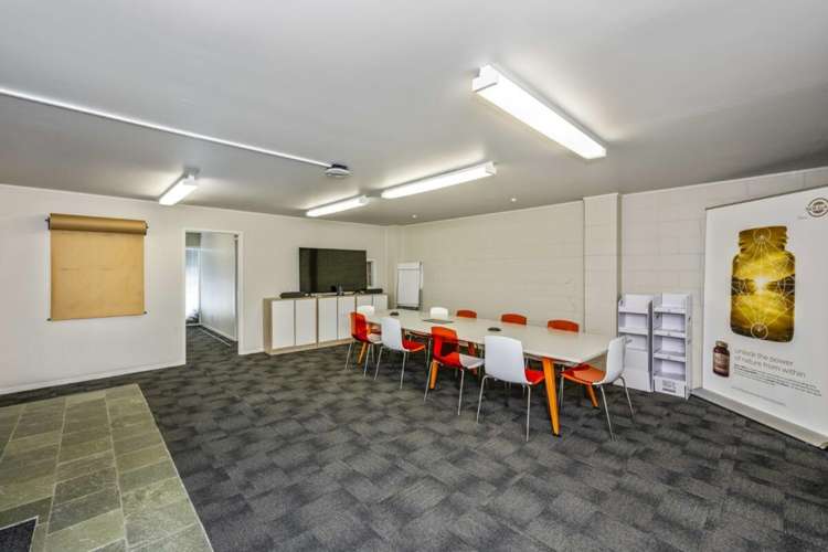 182 Station Road Penrose_14