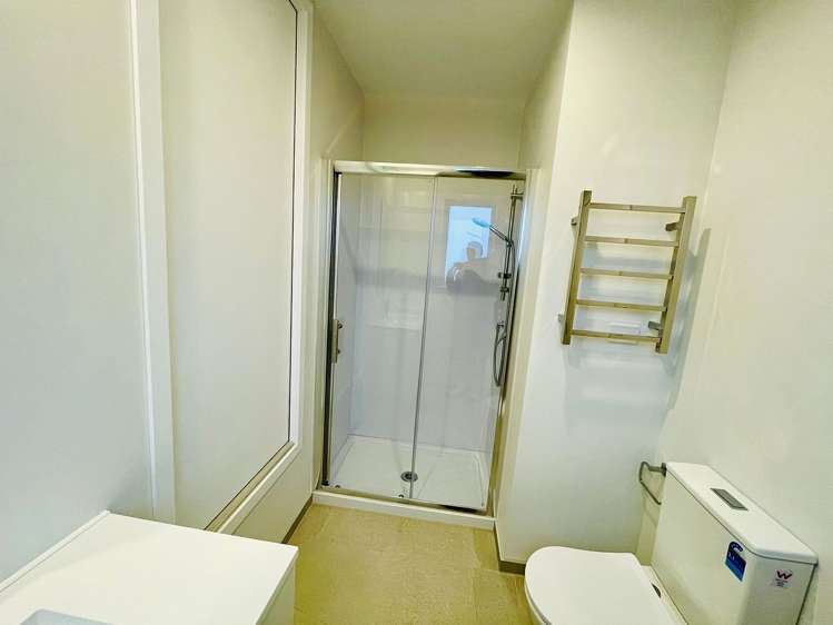 9 Alexander Road Algies Bay_8