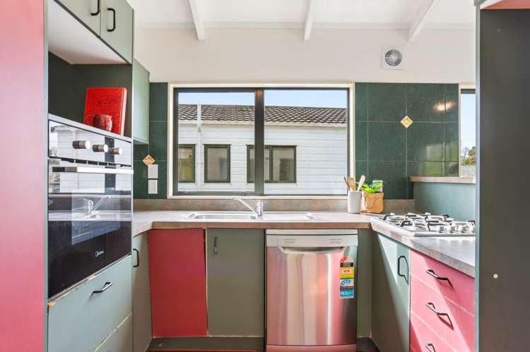 31 Loughanure Place Massey_7