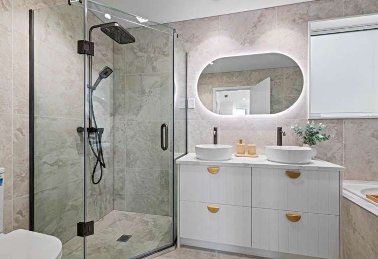 38 Awanui Road Red Beach_16