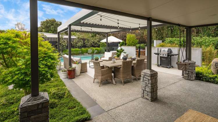 237 Southfield Drive Lincoln_40