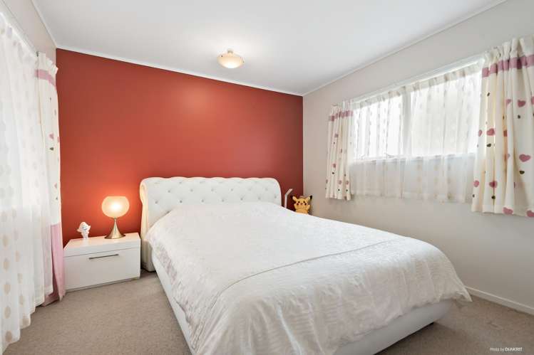 66A Parrs Cross Road Henderson_9