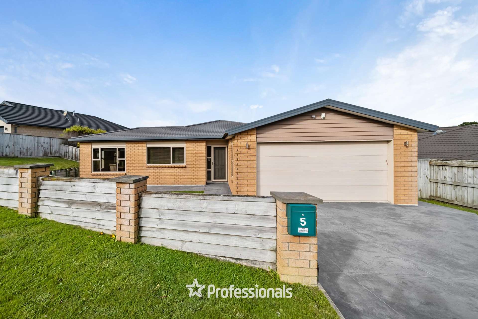 5 Tasman Close Aotea_0
