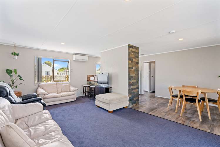 62 Atkinson Avenue Otaki Beach_12