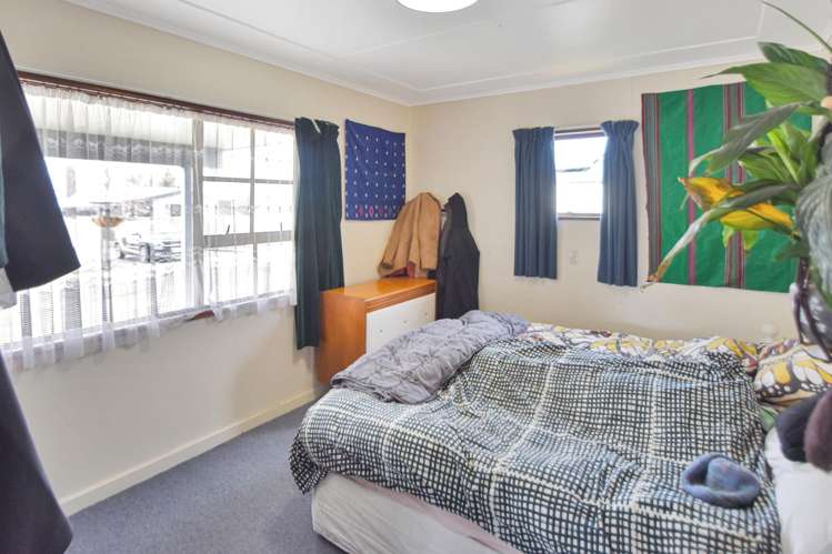 16 Maryburn Road Twizel_7