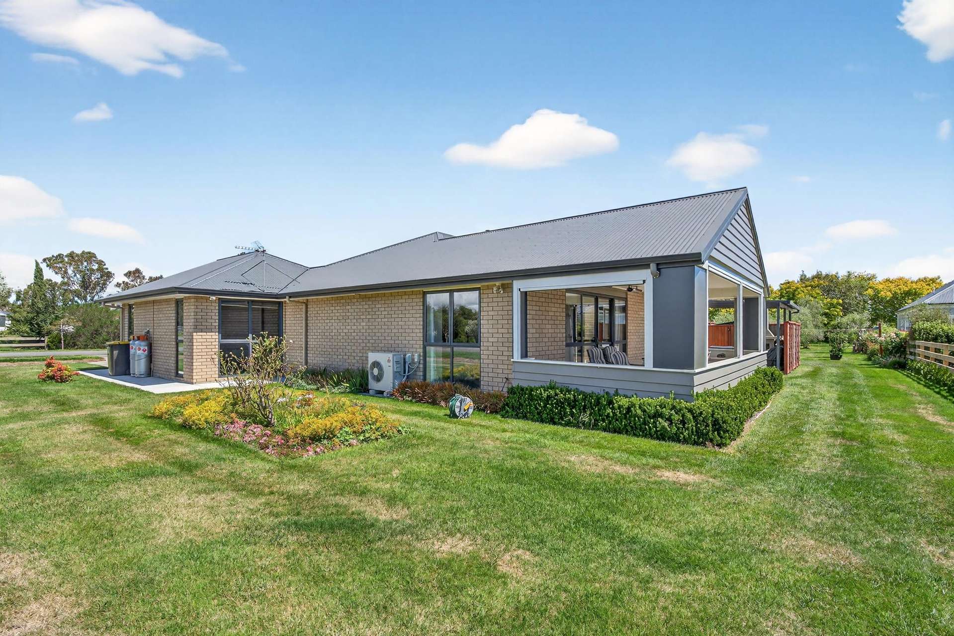 3 Redwood Lane Martinborough_0