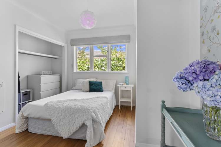 1 Goldsborough Avenue Raumati Beach_9