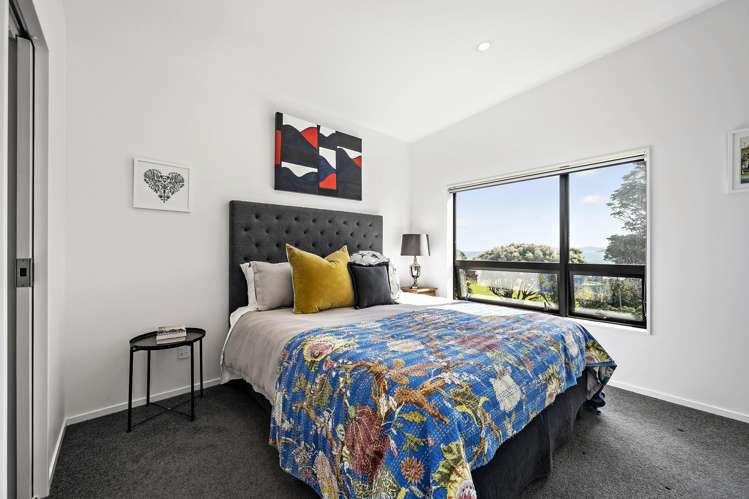 4C Ferry Road Days Bay_8