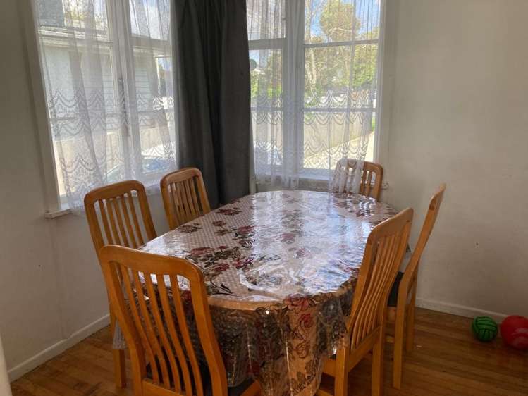 447 Massey Road Mangere East_7