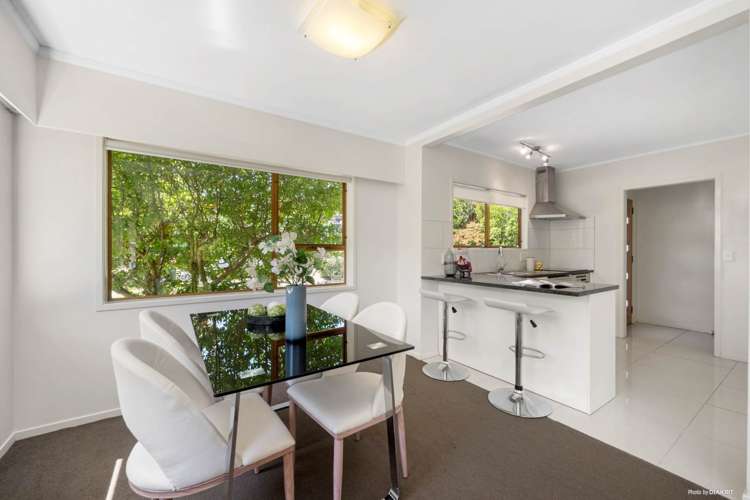 16 Dennis Avenue Hillpark_12