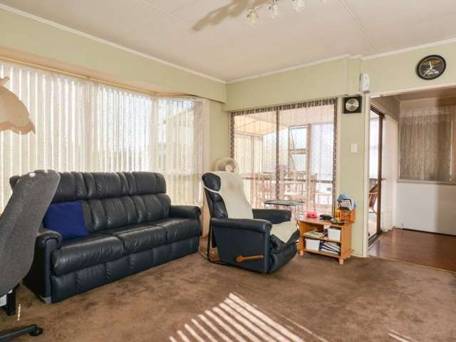 6 Glover Crescent Blenheim Central_4