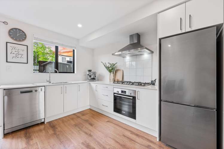 26 Hiki Street Hobsonville_12