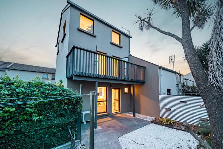 4/16 Derby Street Saint Albans_31